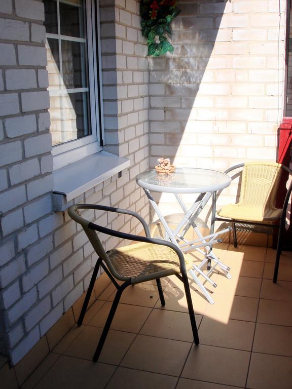 Guesthouse "Nakvyne Pas Zveja" Purvynes Street Nida Ngoại thất bức ảnh