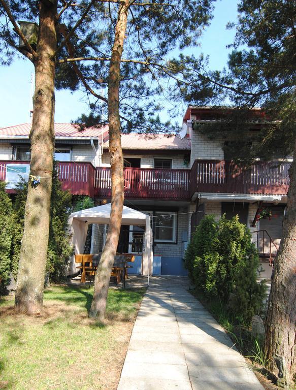 Guesthouse "Nakvyne Pas Zveja" Purvynes Street Nida Ngoại thất bức ảnh
