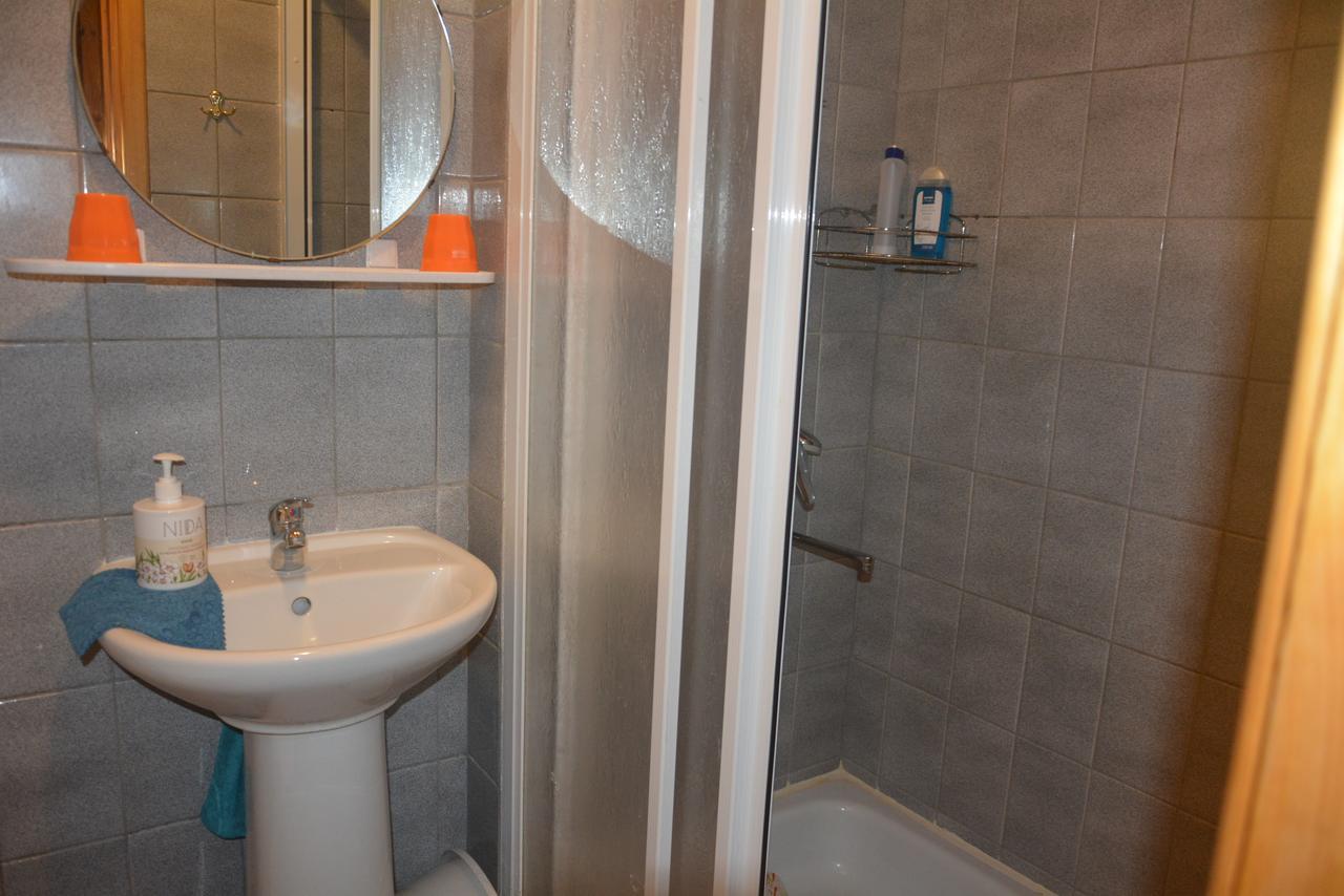 Guesthouse "Nakvyne Pas Zveja" Purvynes Street Nida Ngoại thất bức ảnh